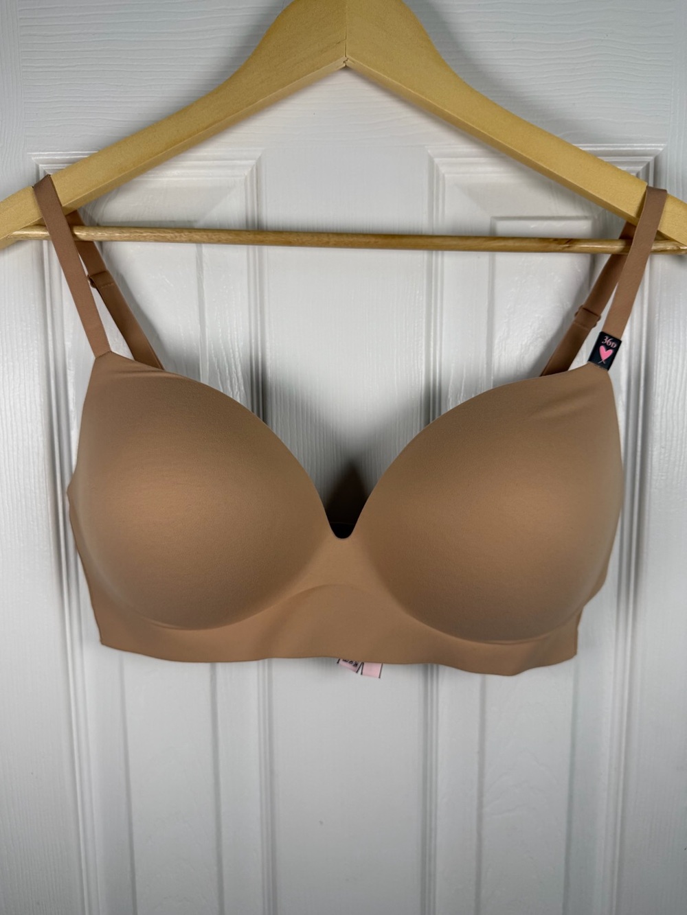 Victoria’s Secret Incredible Bra 36D Nude Padded Wireless TShirt Smooth Seamless